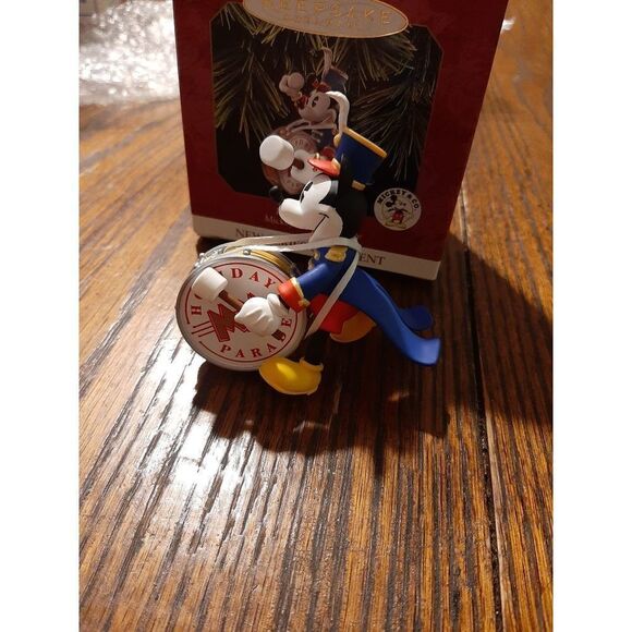 New 1997 Hallmark Keepsake Handcrafted Bandleader Mickey Mouse Ornament - Picture 2 of 6